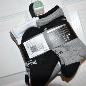 4 for $20 sale😽💨 ✔️NIKE socks